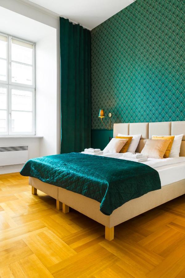 Glamorous Apartment In Heart Of Old Town Cracóvia Exterior foto