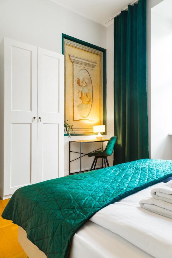 Glamorous Apartment In Heart Of Old Town Cracóvia Exterior foto