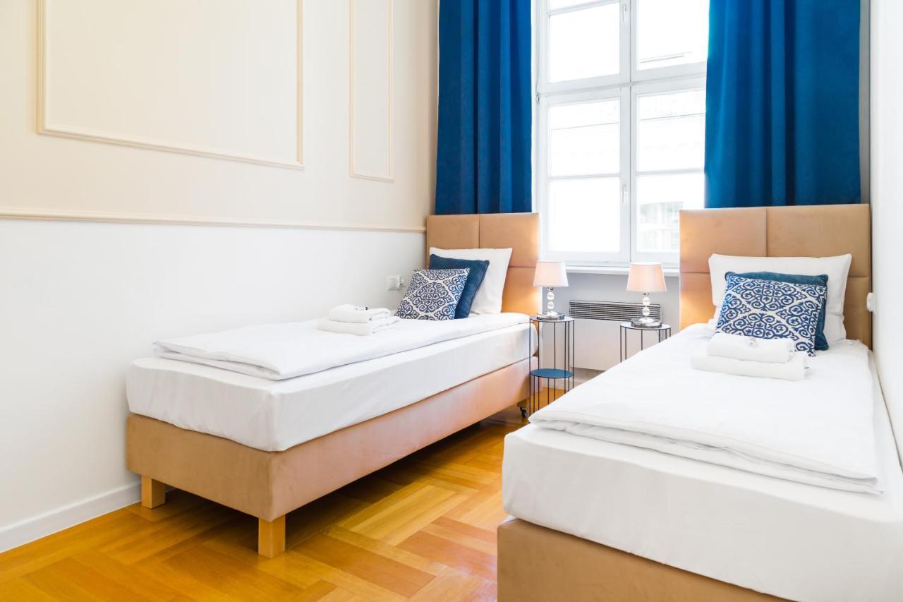 Glamorous Apartment In Heart Of Old Town Cracóvia Exterior foto